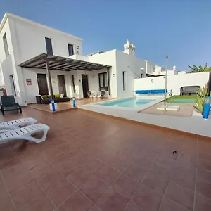 Paquita Villa
